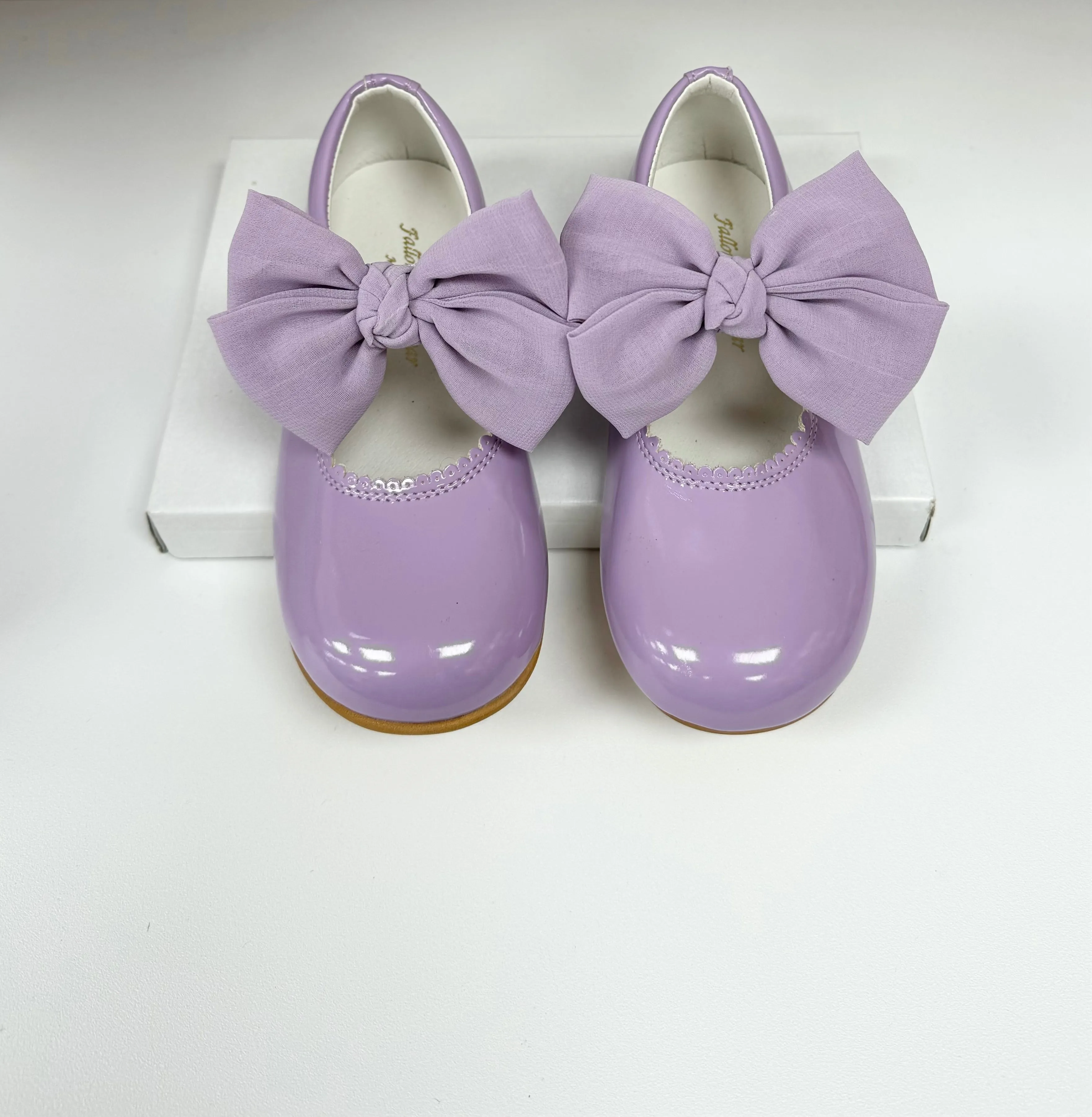 6270 Lilac Shoe No Bow