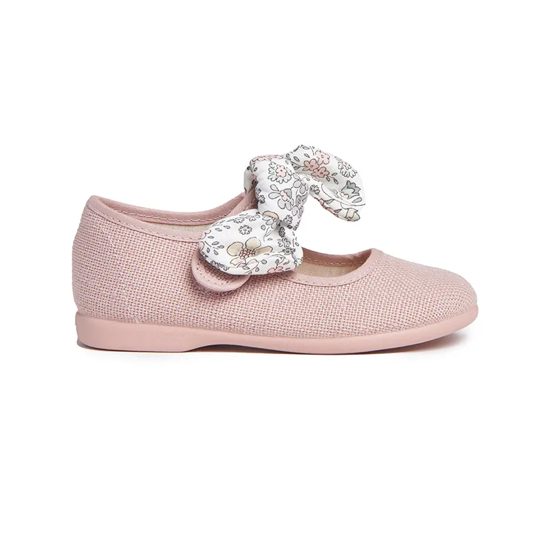 Bow Mary Janes in Jazmin by childrenchic