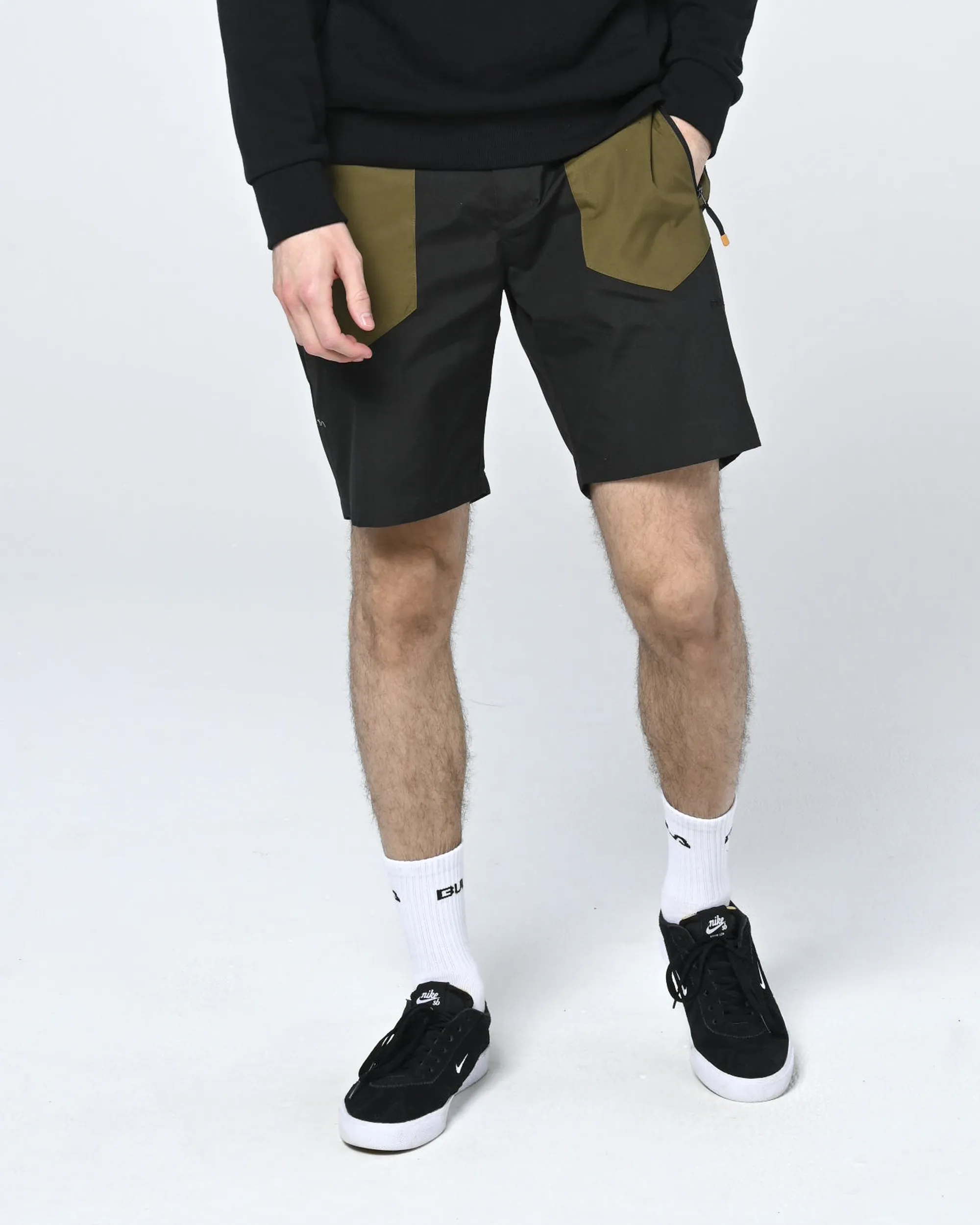 Bula Men&#x27;s Basecamp Trekking Shorts Black | Buy Bula Men&#x27;s Basecamp Trekking Shorts Black here | Outnorth