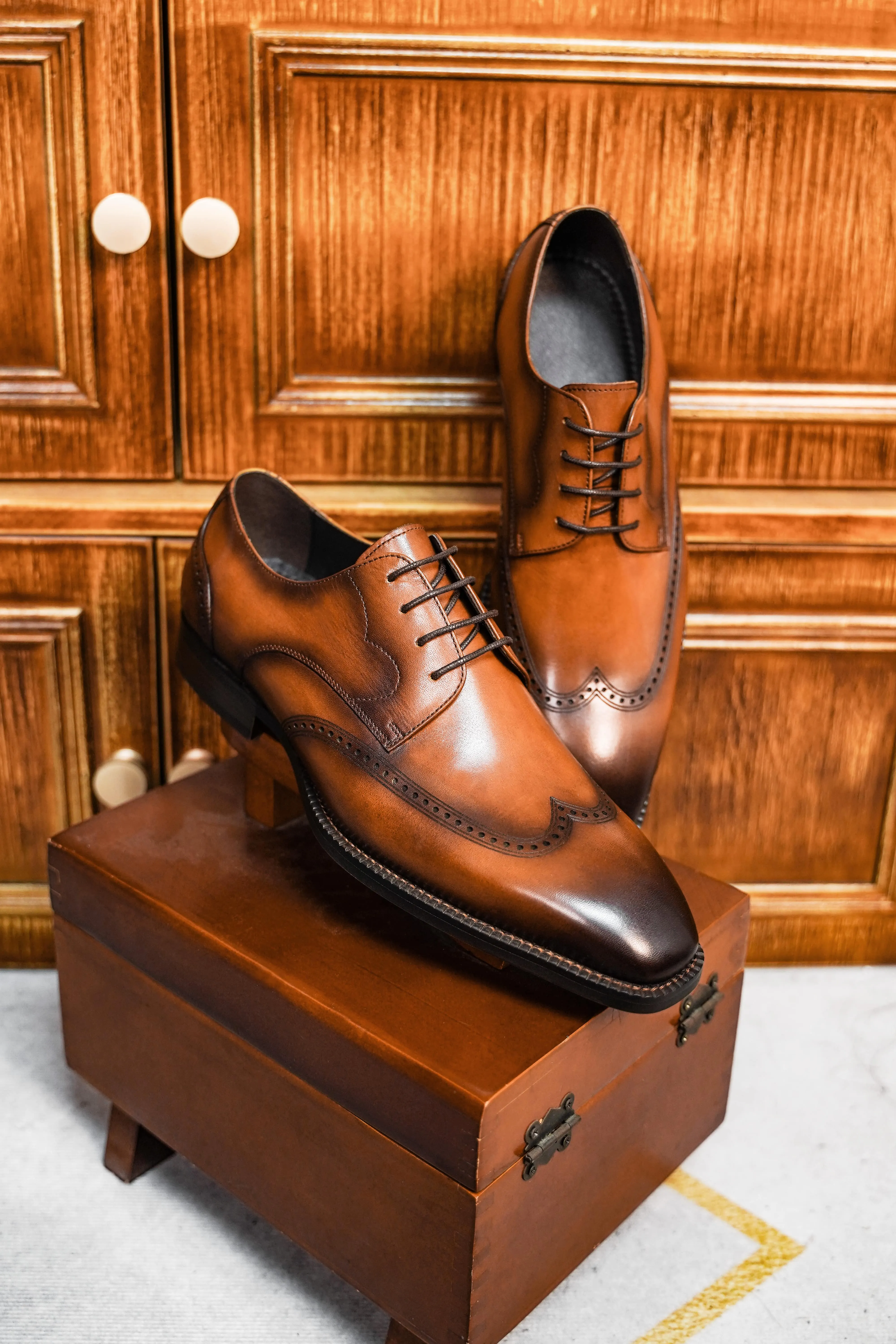 Cognac Classic Brogue Derby