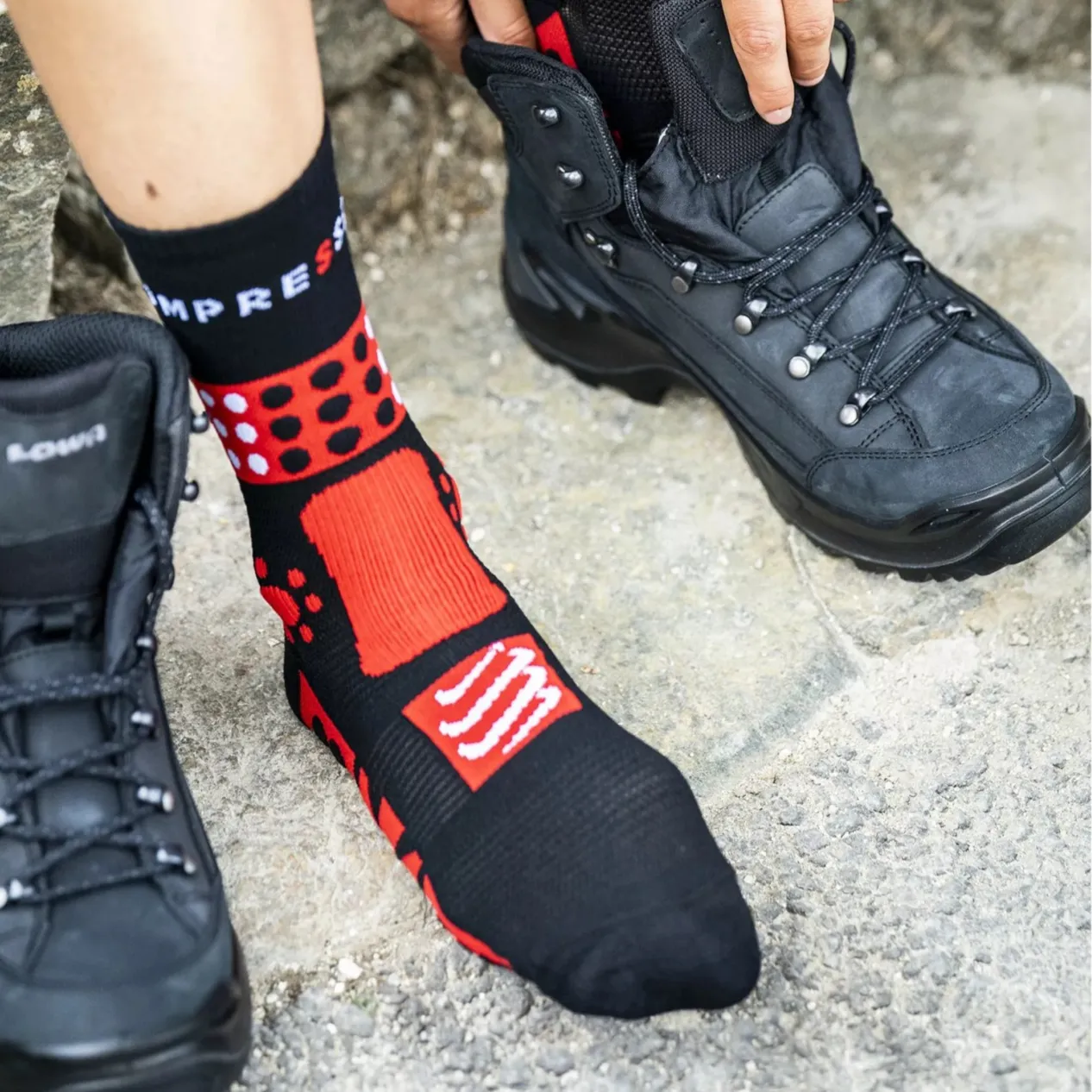 Compressport Trekking 3D Dots Crew Socks