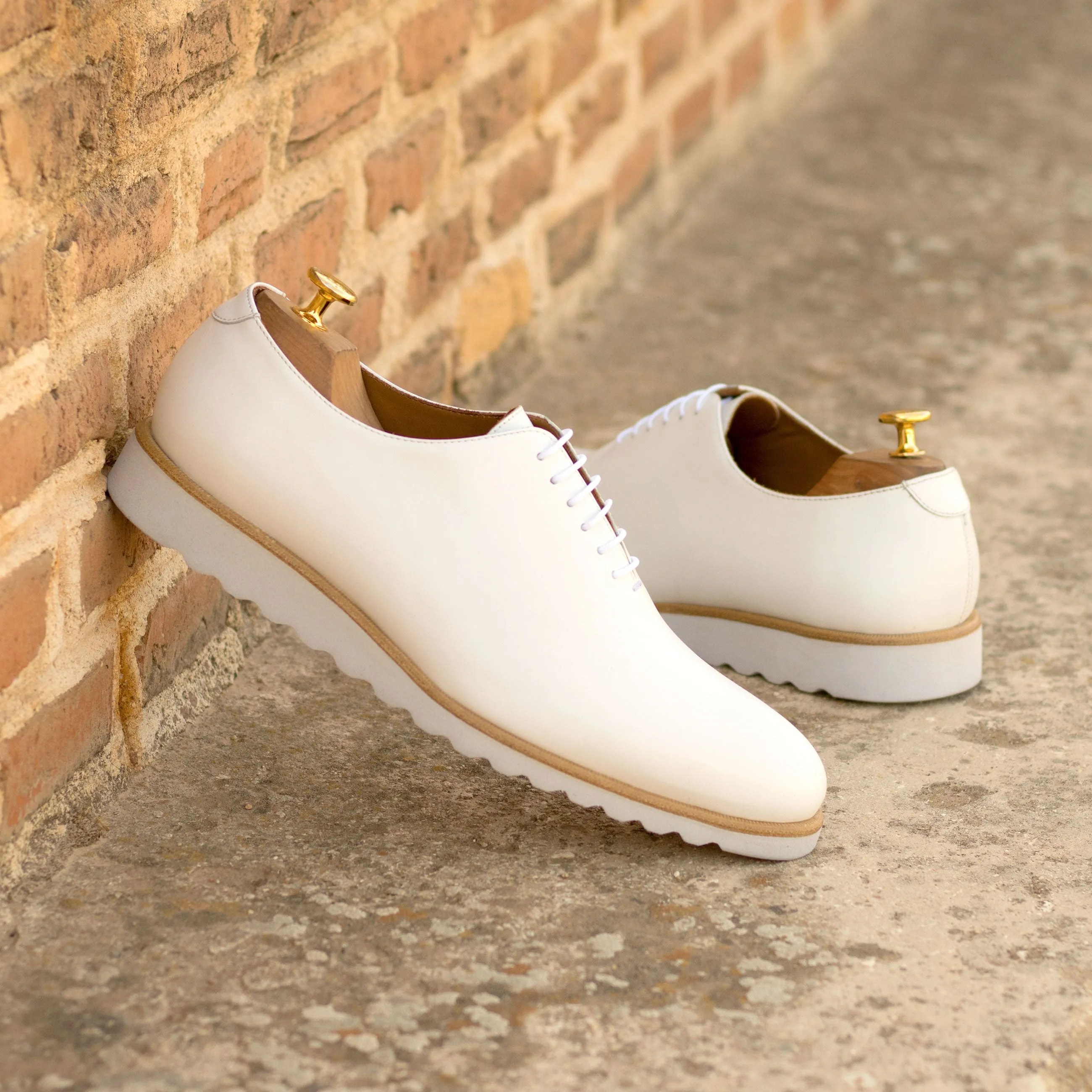 DapperFam Giuliano in White Men's Italian Leather Whole Cut