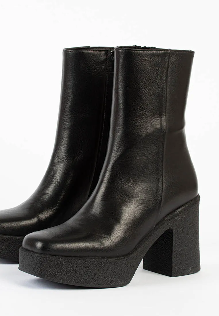 Frida Black Ankle Boots