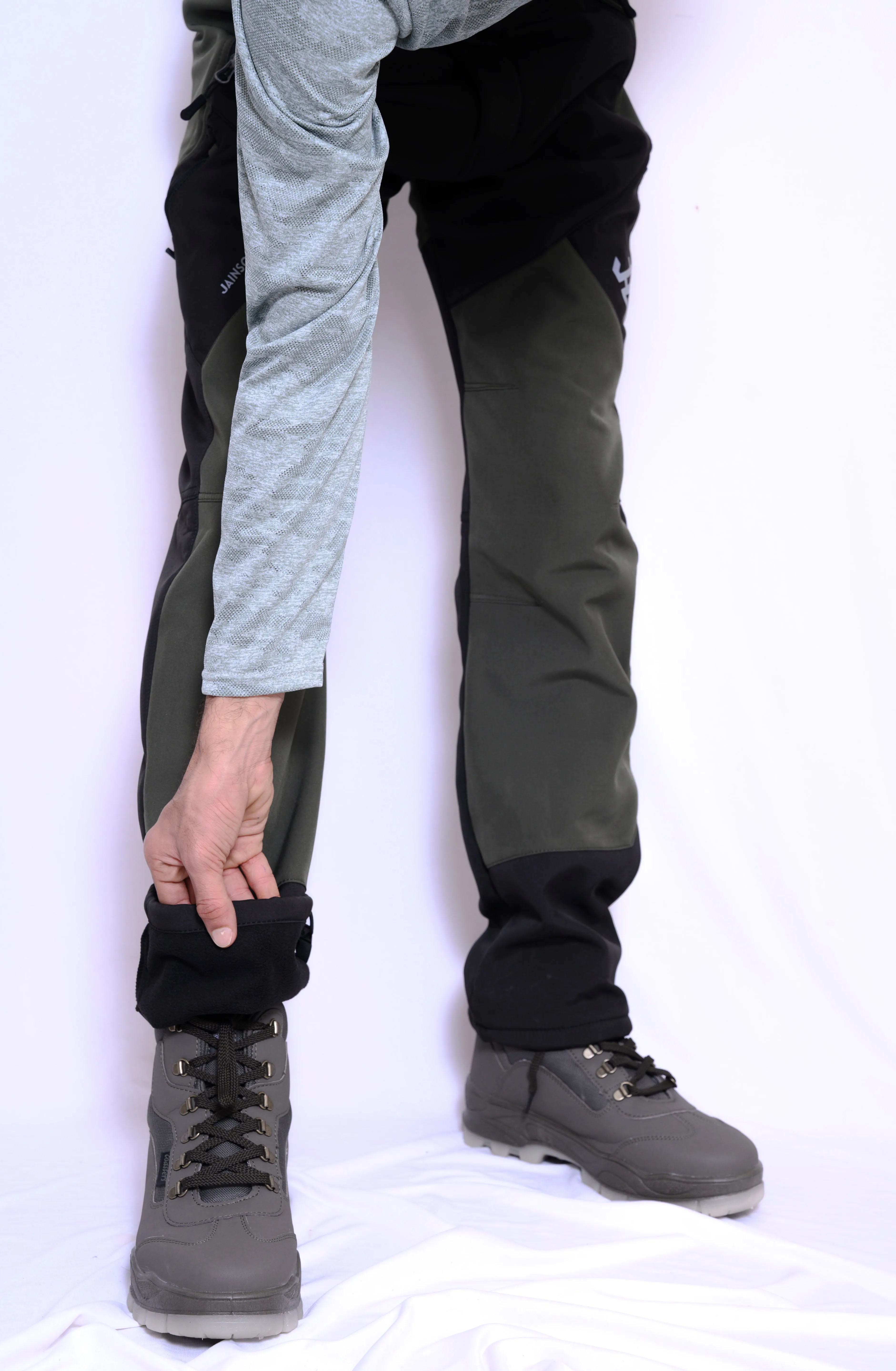 JAG Mt. Kailash Series Trekking & Hiking Pants | Snow Proof | Fleece Inside | Unisex Design | Bonded Fleeced Fabric | Snow Trekking Pants