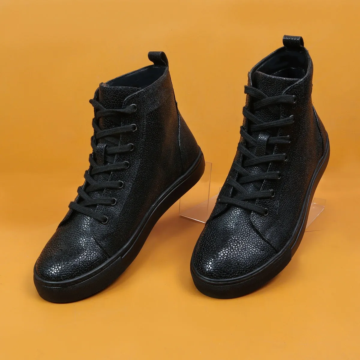 Men's Black Stingray Leather Sneakers