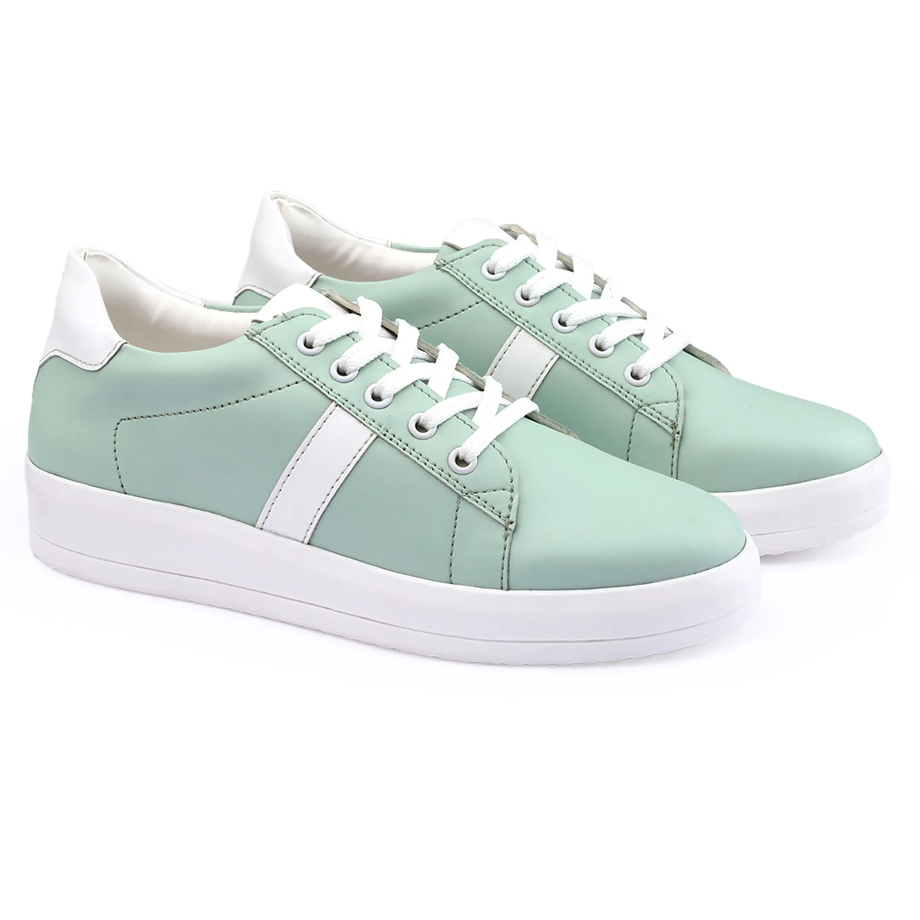 New Trendy  And Casual Sneakers For Women