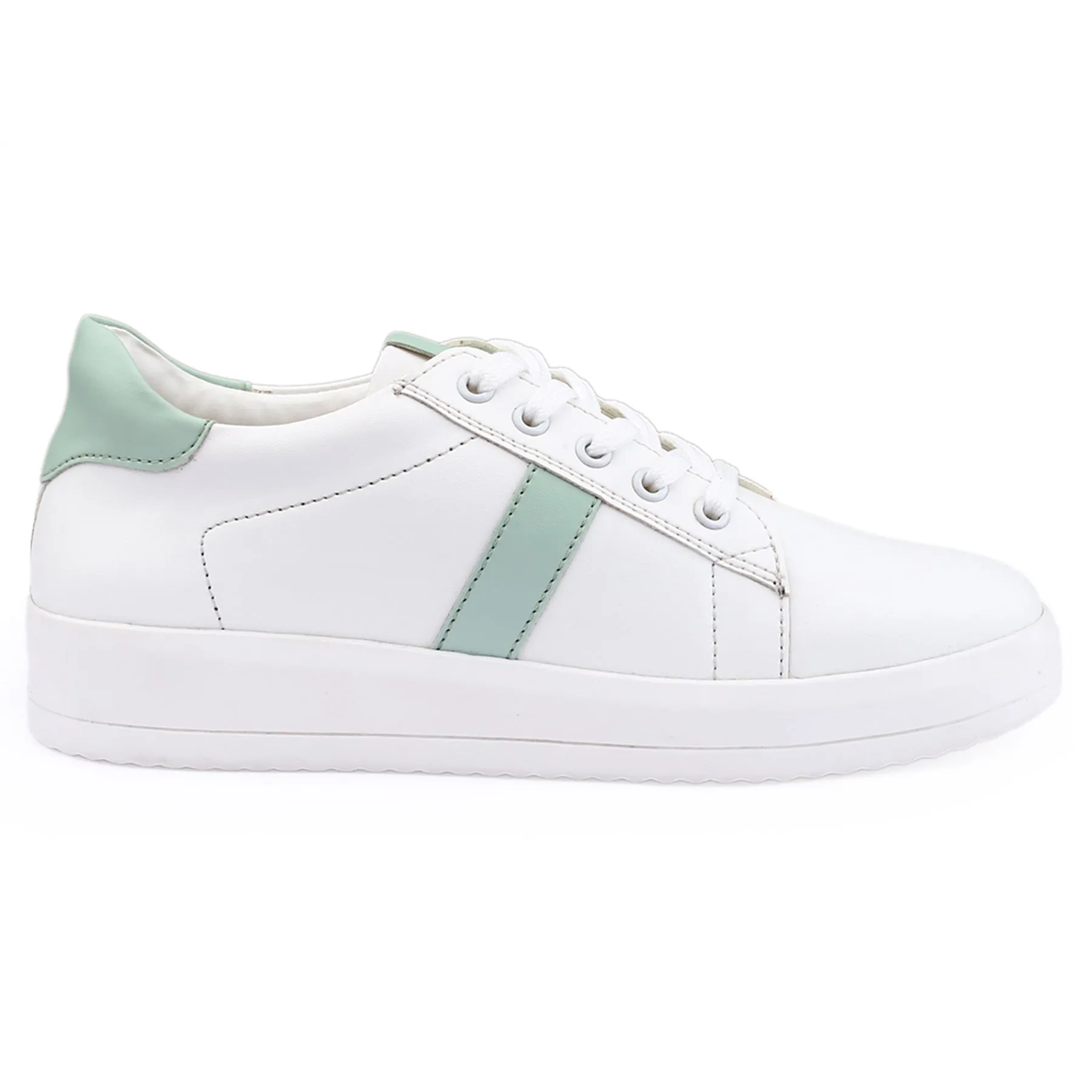 New Trendy  And Casual Sneakers For Women