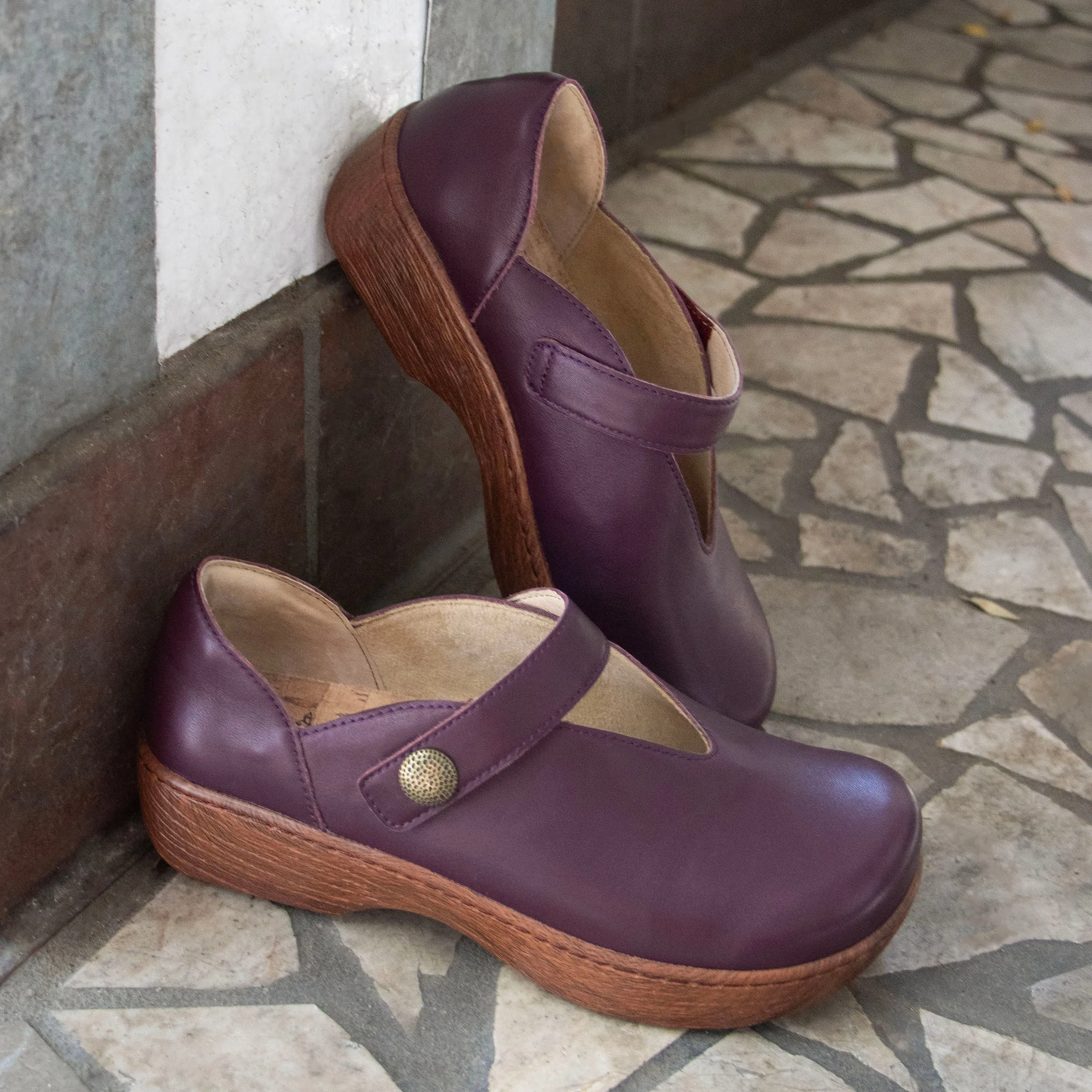 Opheliah Wino Forever Shoe