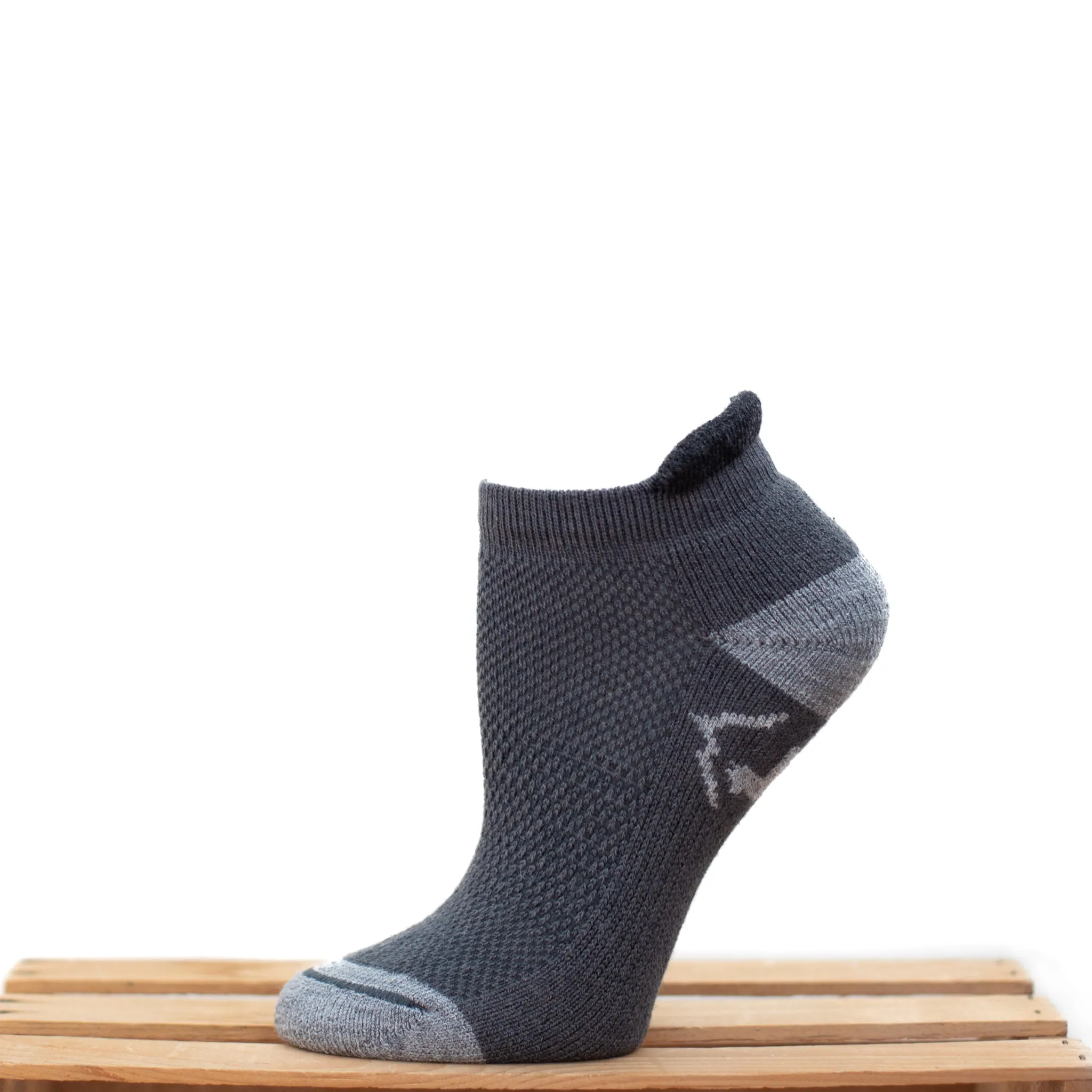 Red Maple Low Sport Mesh Alpaca Socks