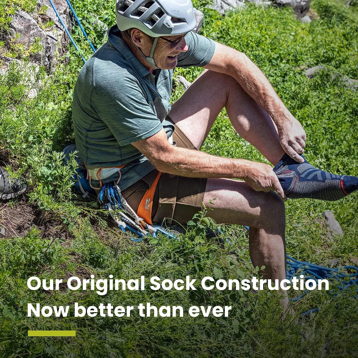 Smartwool Men's Classic Hike Full Cushion Solid Crew Socks