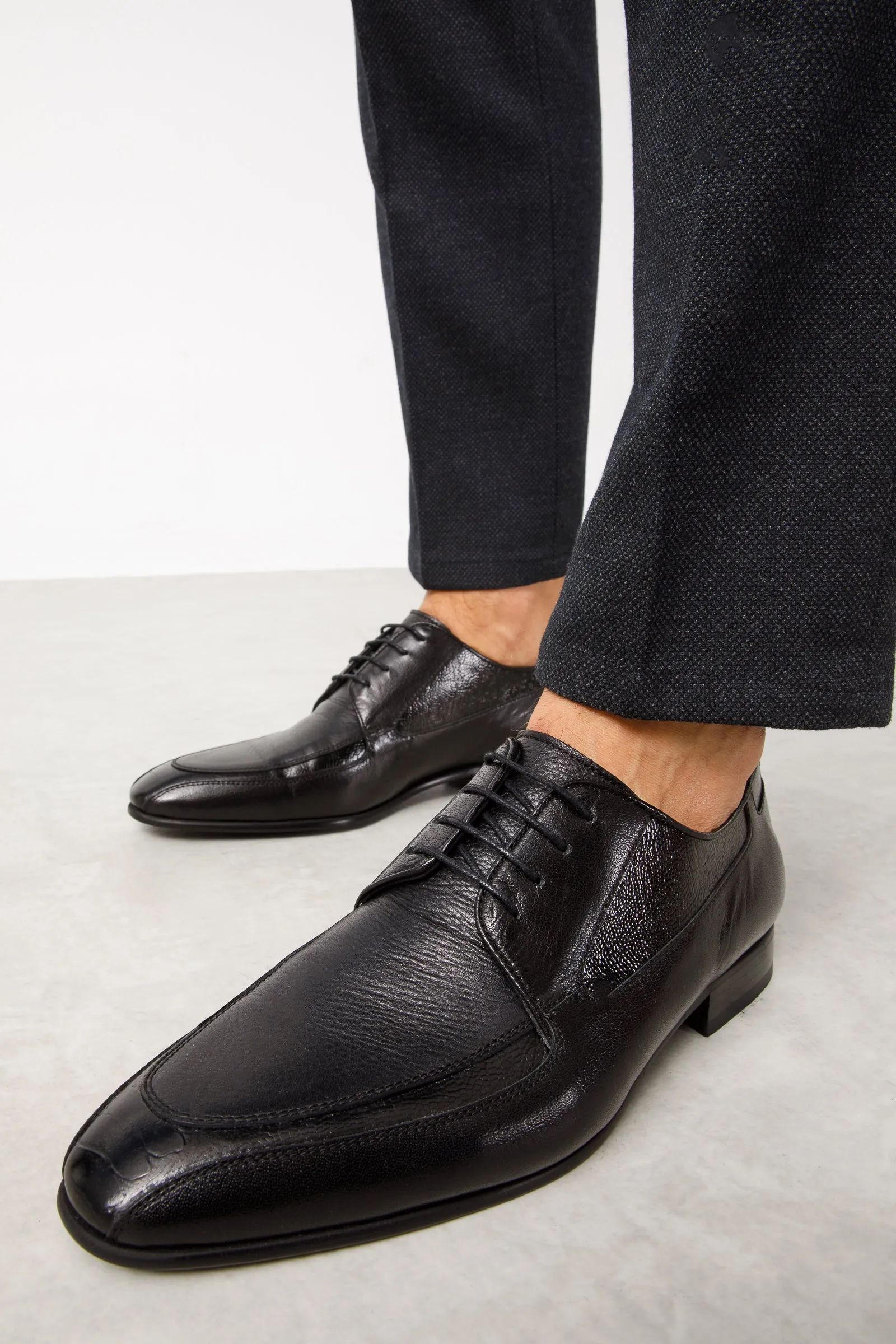 The Gardi Black Leather Derby Men Shoe