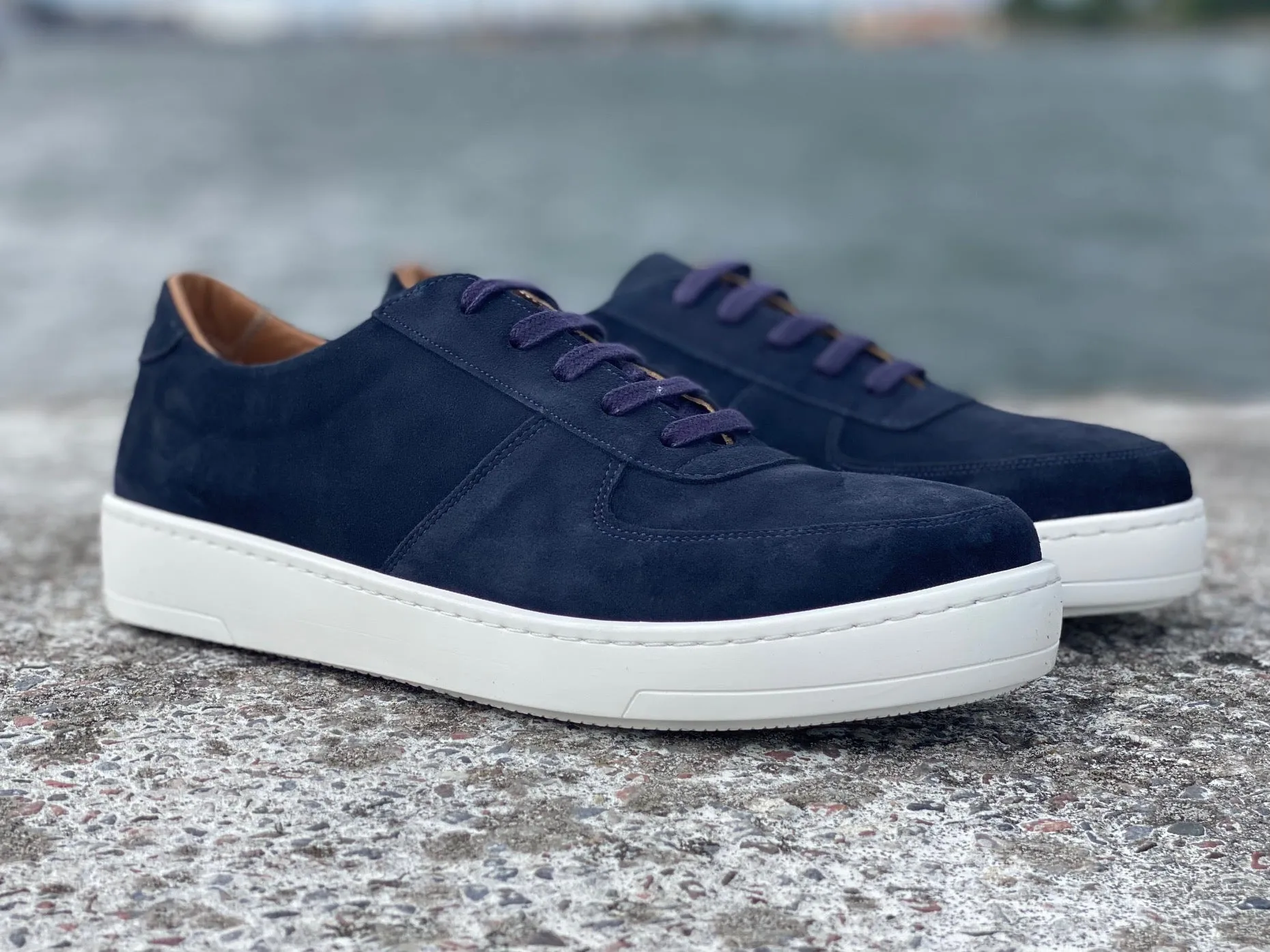 Tim suede navy