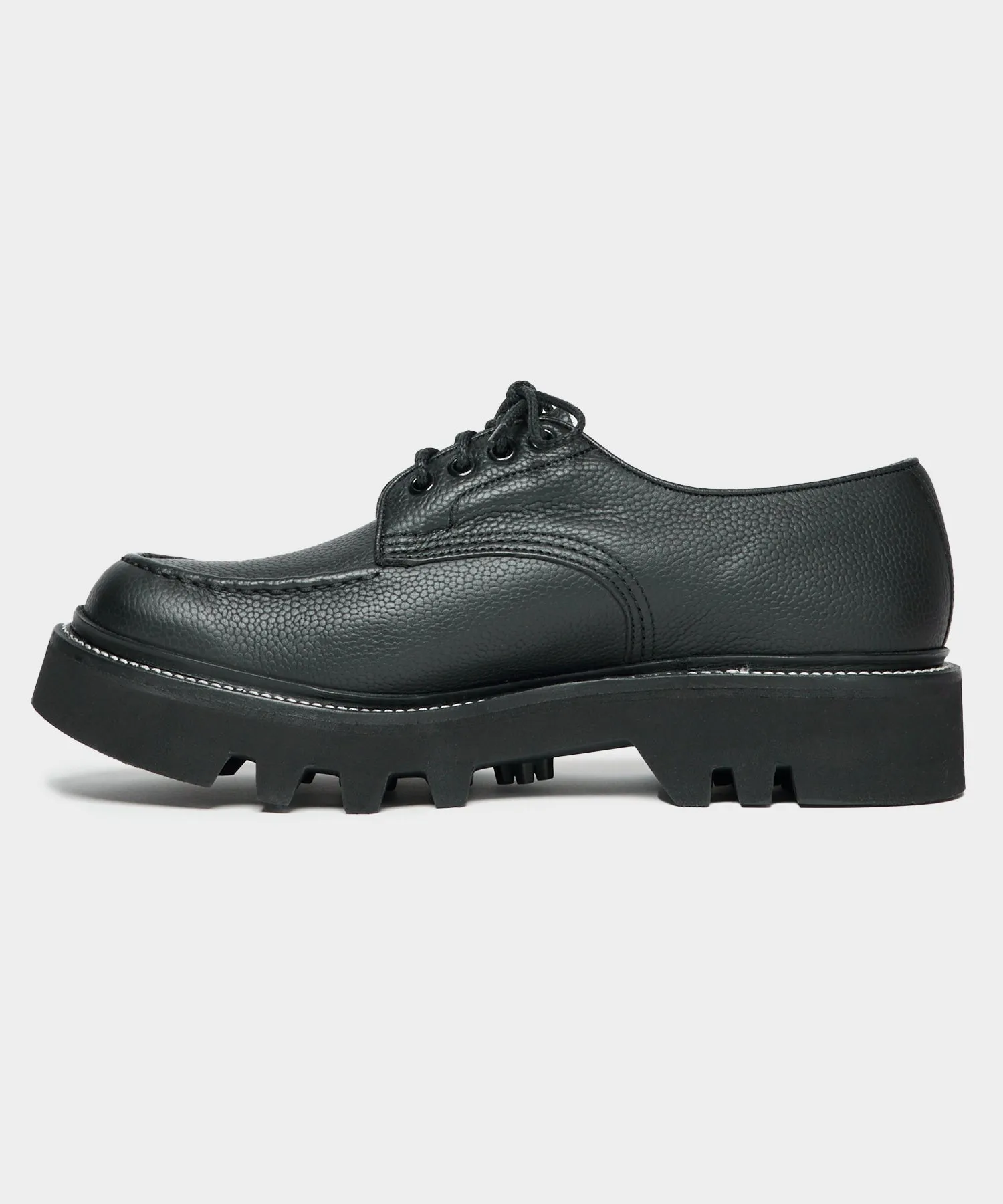 Todd Snyder x Tricker's Heath Derby Shoes in Black Scotch Grain Leather