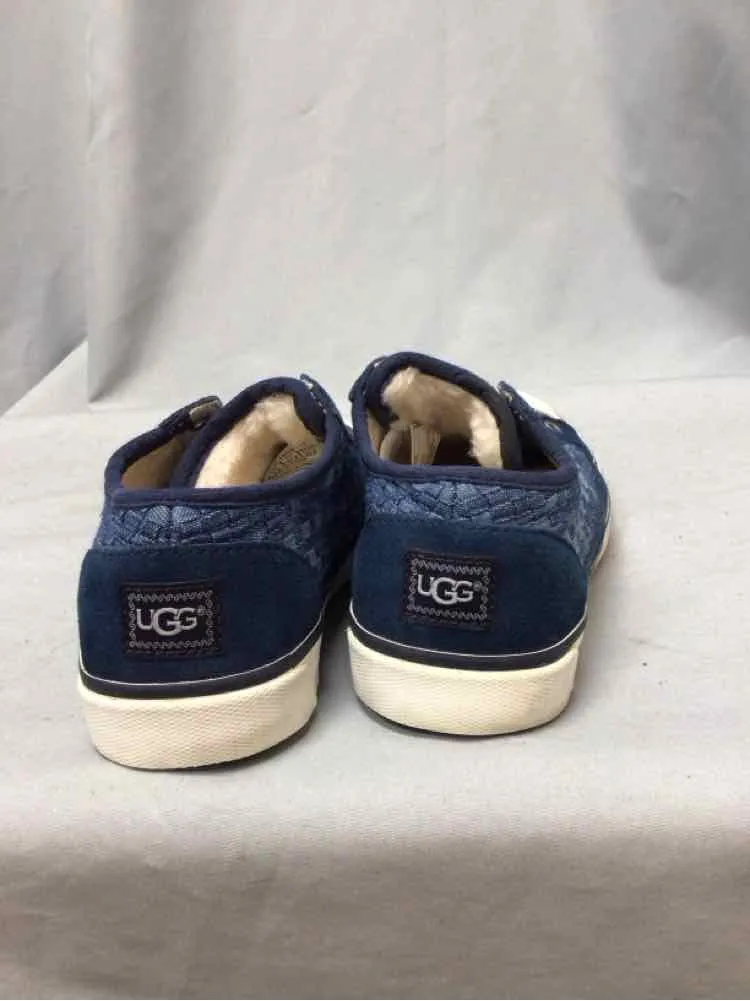 UGG SIZE 6 Ladies SHOES