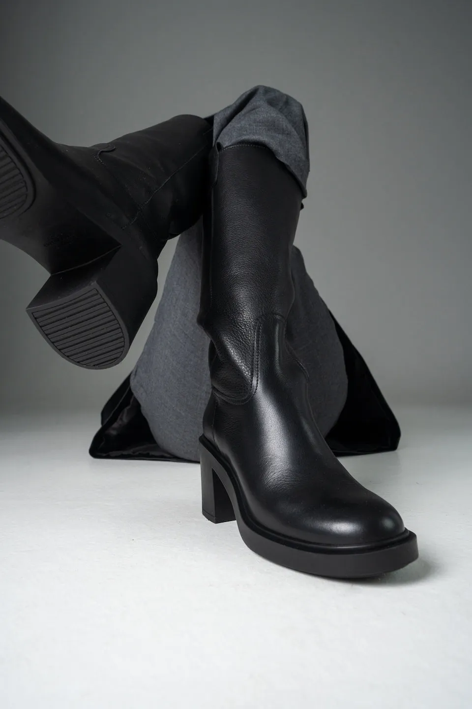 Vitello Black High Boots