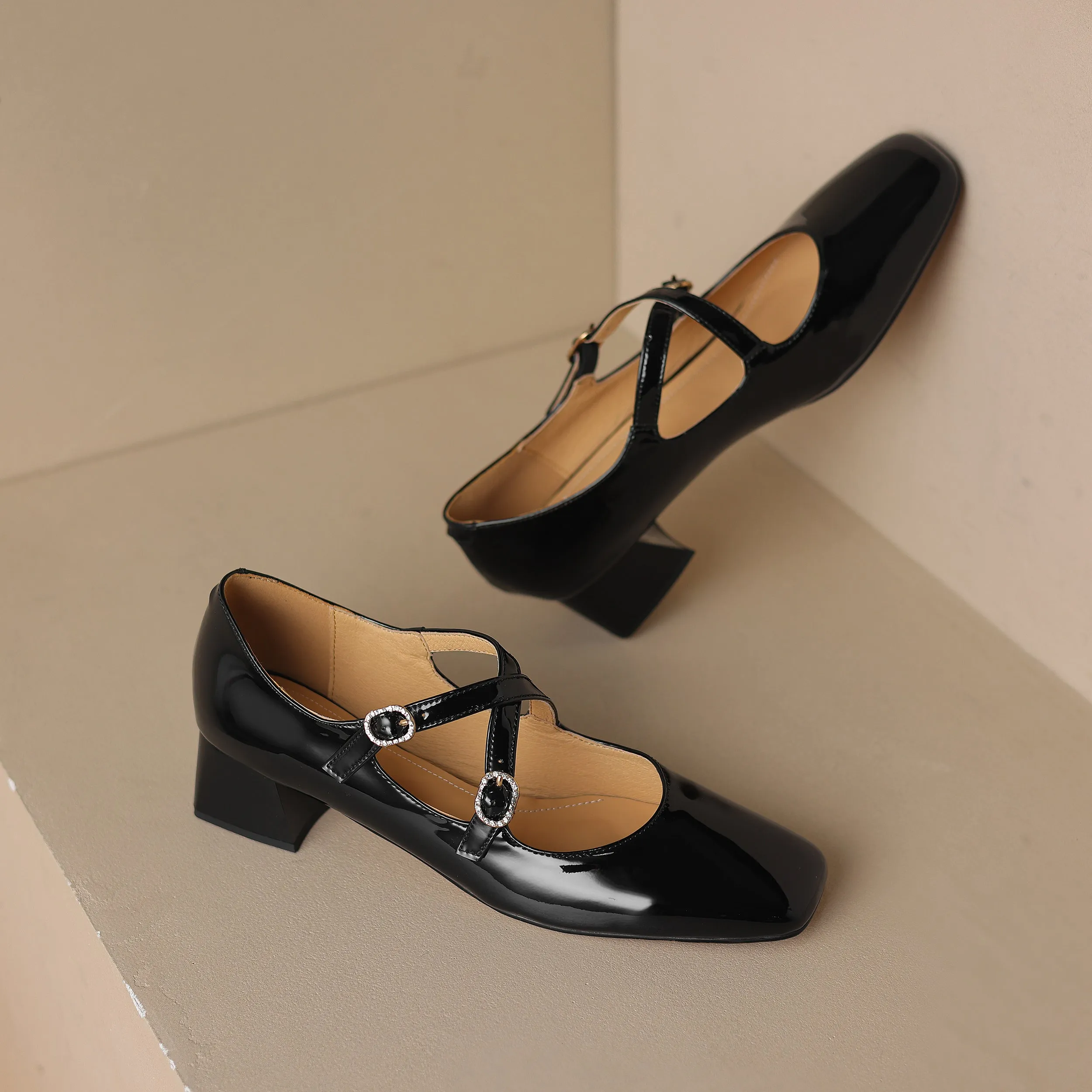 Women Square Toe Crossed Strap Mary Janes Pump Shoes