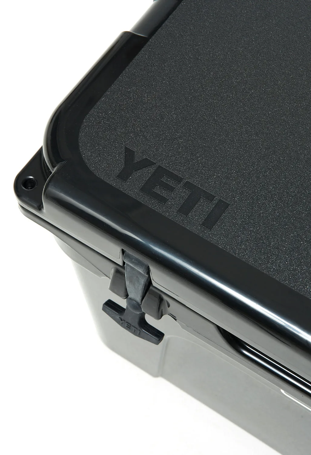 YETI Tundra 45 Cooler - All Black